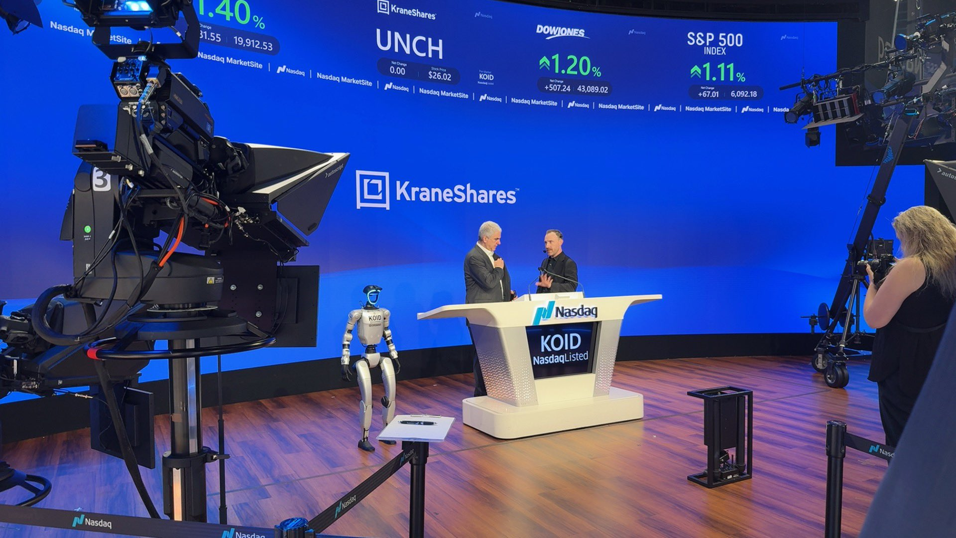 把开放写进机器社会：OpenMind 统一心智与秩序